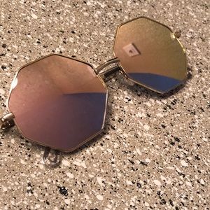 Groovy Mirror sunglasses